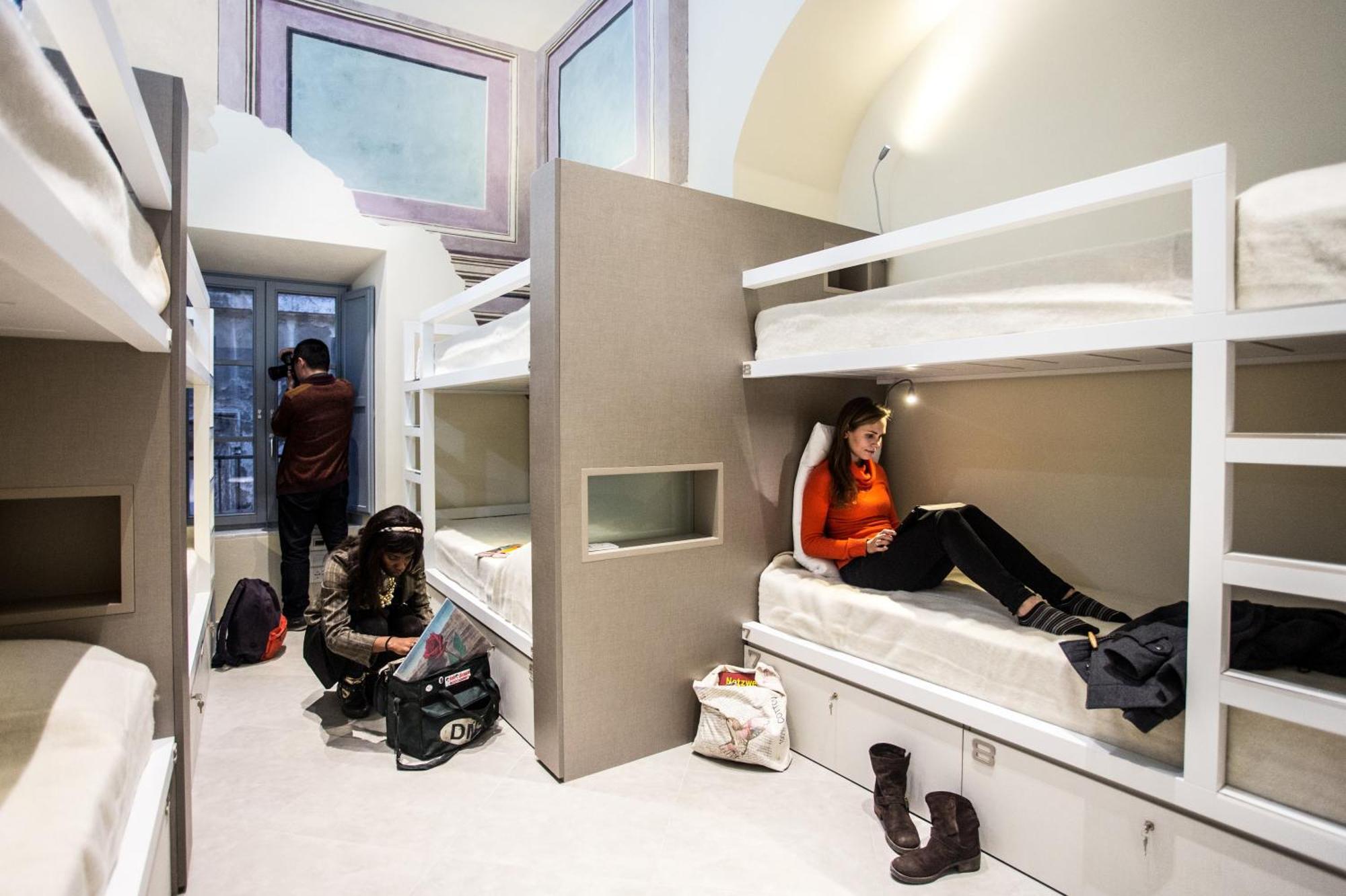 Little Italy Hostel Ex Chiesa S Donato Перуджа Екстериор снимка