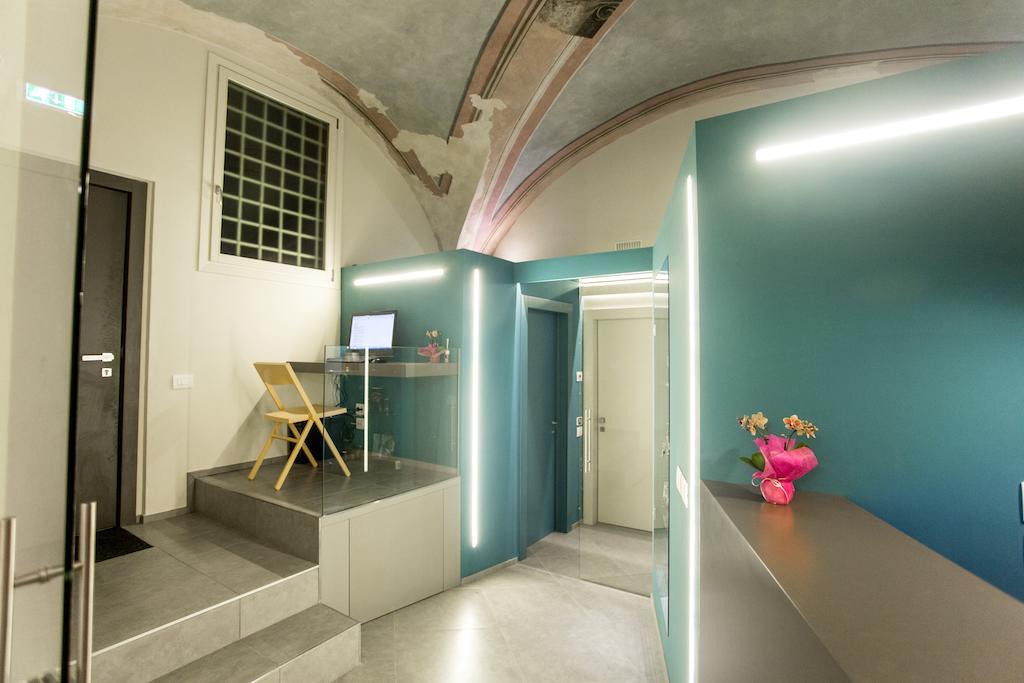 Little Italy Hostel Ex Chiesa S Donato Перуджа Екстериор снимка